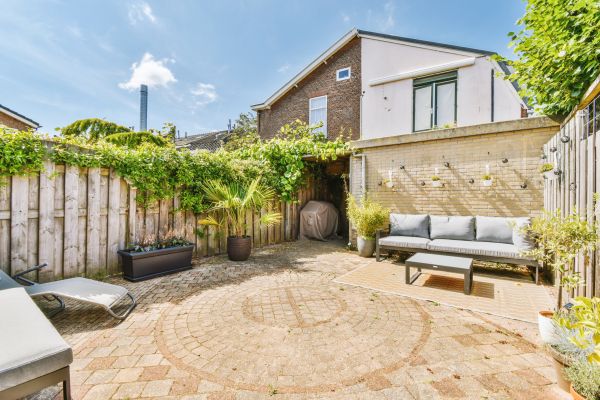 Courtyard Patio Service in Lewes